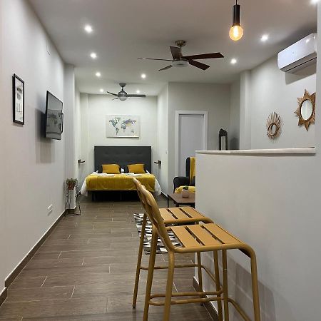Acogedor Apartamento En La Buhaira Sevilla Eksteriør billede